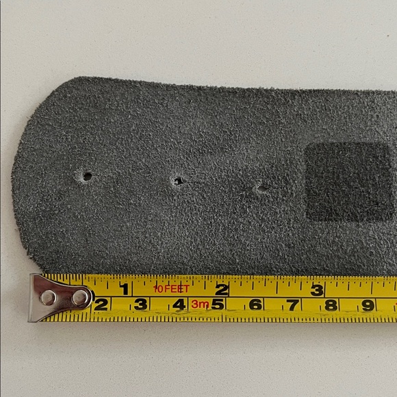 VINTAGE Silver Tone Metal  Large Engraved Asymmetrical Belt Buckle Leather Belt - Picture 14 of 17